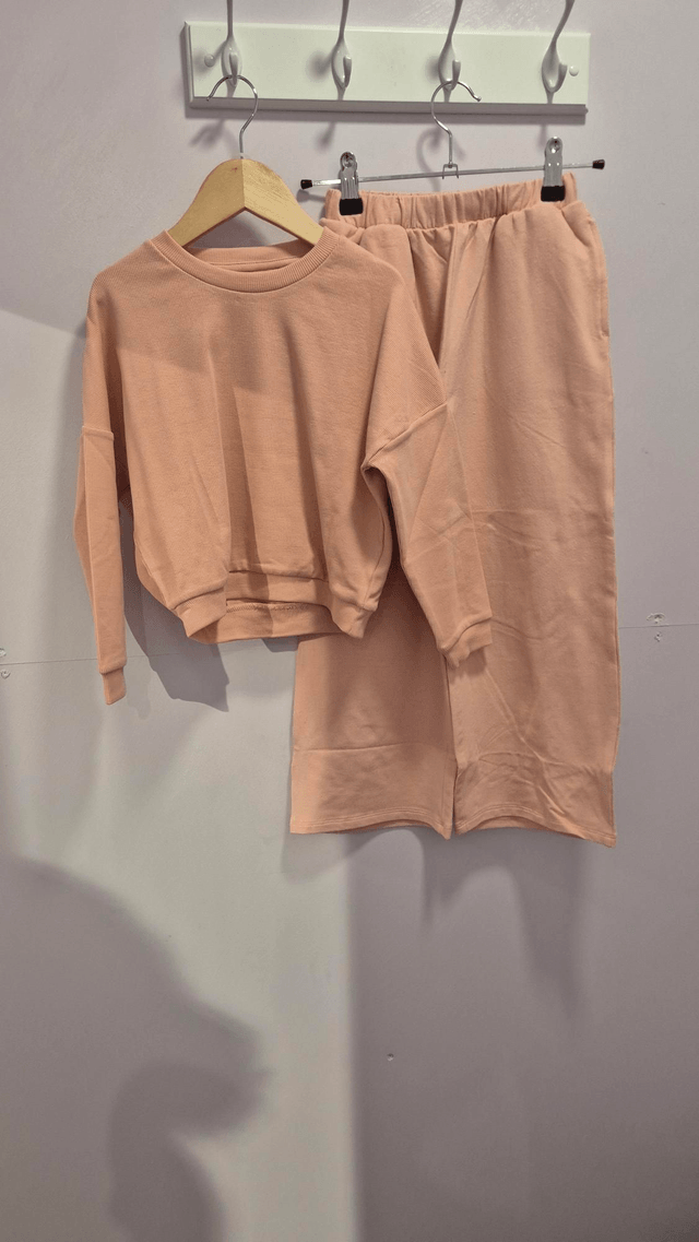 Wide Leg Jogger & Sweatshirt Set